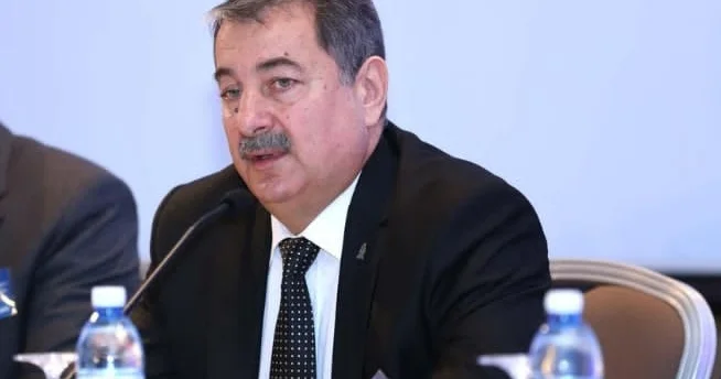 Vaqif Sadıqov: “Oyu keyfiyyəti baxımından hər iki komandanın üzərində işləməli olduğu məqamlar var