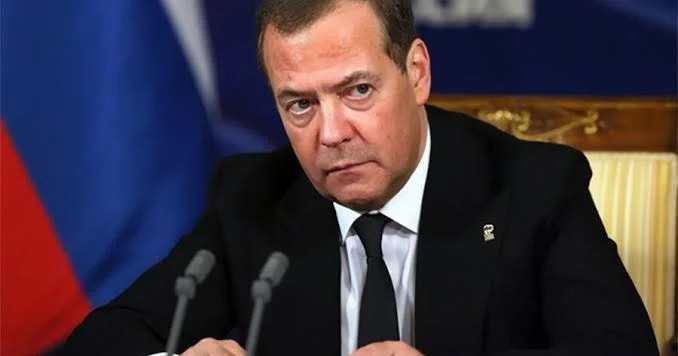 Medvedev italyanları qıcıqlandırıb