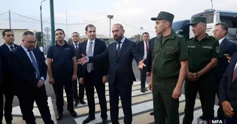 Sərhədlər açılır? Nazirin səfərinin pərdəarxası