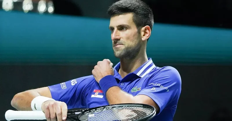 Novak Cokoviç 20 ildən sonra ilk dəfə Böyük Dəbilqə nin startında məğlub olub