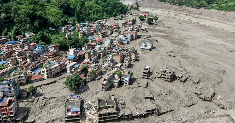 Nepalda ölənlərin sayı 900 ü ötüb, 4 mindən çox itkin var