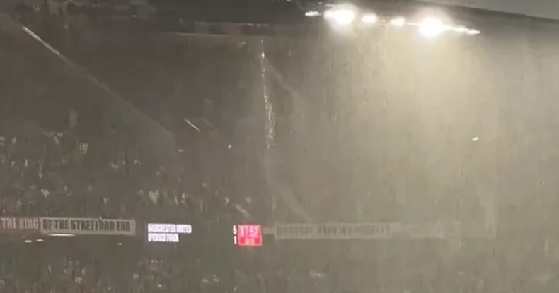 “Sabah”la oyundan əvvəl “Old Trafford”un damında problem yaranıb VİDEO