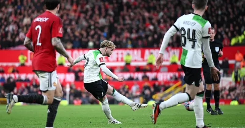 Xarvi Elliott “Liverpul”dan “Valensiya”ya keçir