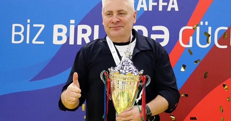 Baş məşqçi vəzifəsindən getdi