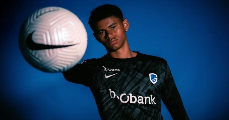 Liverpul 18 yaşlı qapıçı üçün 35 milyon avro ödəyəcək