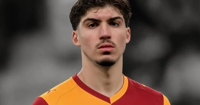 "Qalatasaray"ın yetirməsi doğma klubuna qayıtmağa hazırlaşır