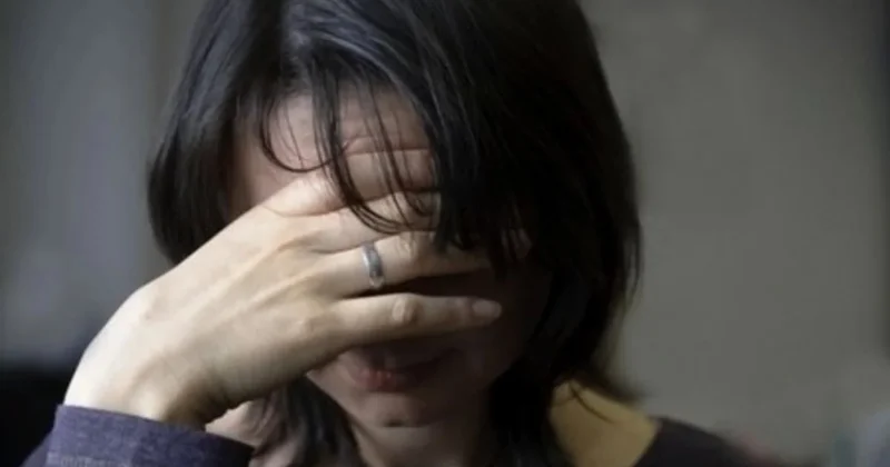 Bakıda ailə dramı: Kişi yeməyə görə arvadını döydü, saçını yoldu