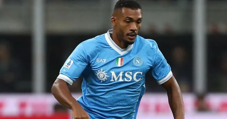 Napoli dən ayrılan 35 yaşlı futbolçu yeni klubu ilə 1 illik müqavilə imzaladı