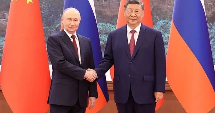 Putin və Szinpin görüşdü