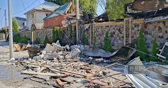 Kiyevdə Rusiyanın hücumu nəticəsində azərbaycanlıya məxsus restoran dağılıb