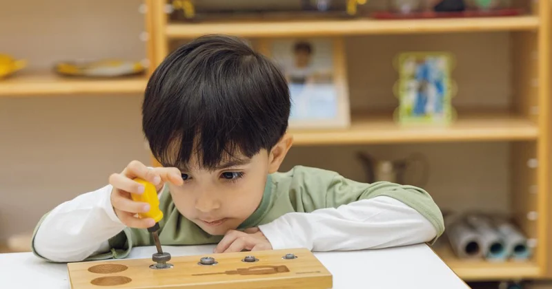 Bakıda 1 6 yaşlı uşaqlar üçün fəaliyyət göstərən Montessori Uşaq Akademiyası