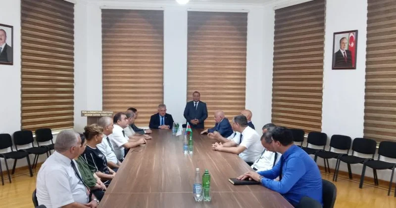 YAP Ağdam rayon təşkilatında partiya veteranının 80 illik yubileyi münasibətilə görüş keçirilib
