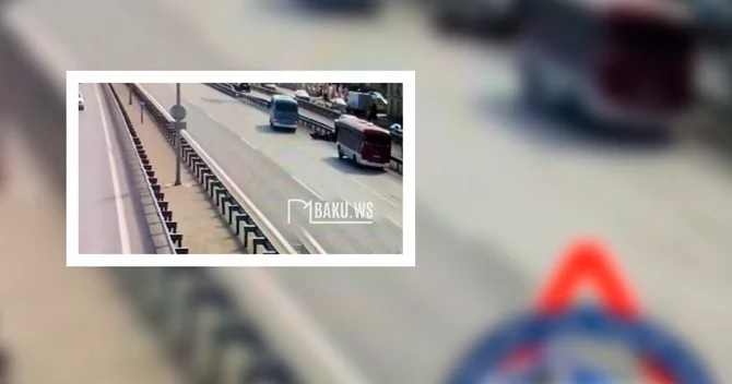 Bakı Quba yolunda motosikleti avtobus vurdu ANBAAN VİDEO
