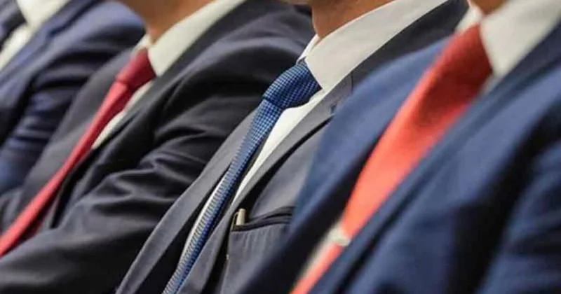 Gürcüstanda dövlət qulluqçularına əlavə ödənişli iş qadağan olunur