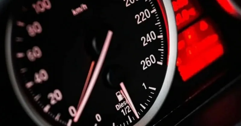 İsraildə nadir avtomobil fantastik qiymətə satıldı: Yeni rekord