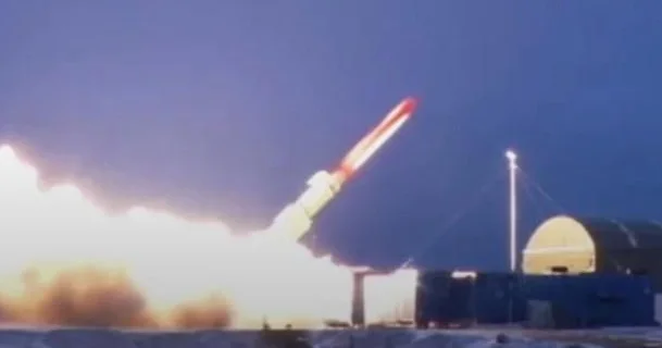 Rusiya qitələrarası raketini sınaqdan keçirib Ordunun arsenalına daxil ediləcək