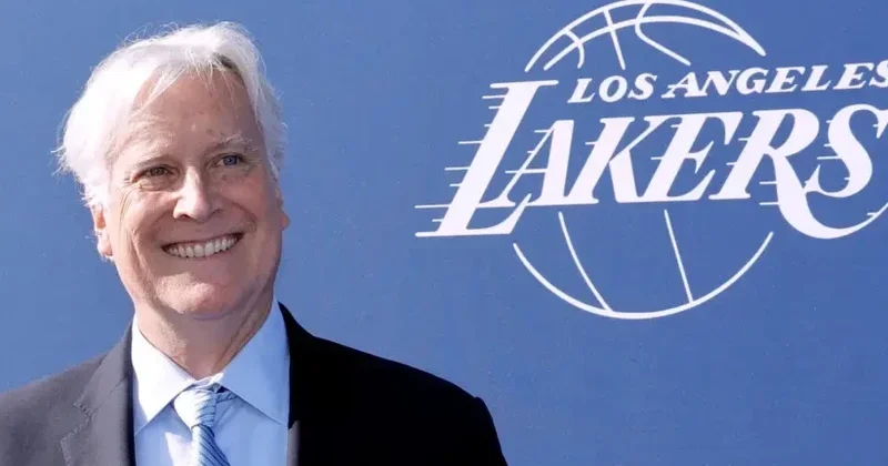 NBA “Leykers”in nəzarət səhm paketinin “Çelsi”nin həmsahibinə satılmasını təsdiqləyib