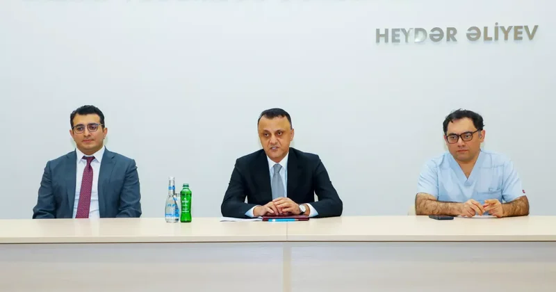 В бакинскую больницу назначено новое руководство ФОТО