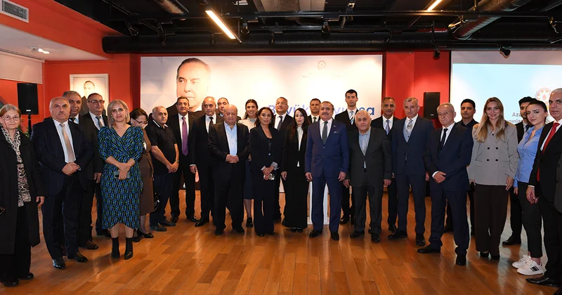 “Böyük Qayıdışa aparan yollar” adlı sərgi təqdimat keçirildi Fotolar