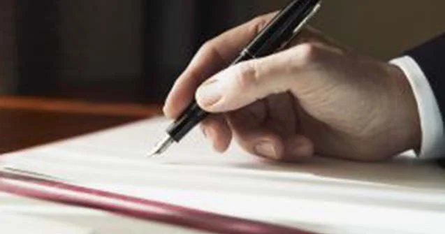 “Dövlət xidmətləri haqqında” qanun qəbul olundu