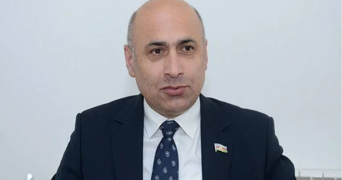 Deputatdan ETİRAZ: “Bir direktor seçimi nədir ki, bu qədər prosedur lazım olur?!”