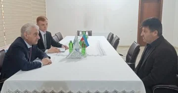 Əli Əhmədov seçicilərlə görüş keçirib