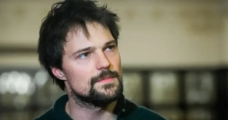 “Soyadına layiq çıxdı“: Kozlovski vətən xainləri ilə bir arada görünüb“ “Известия“