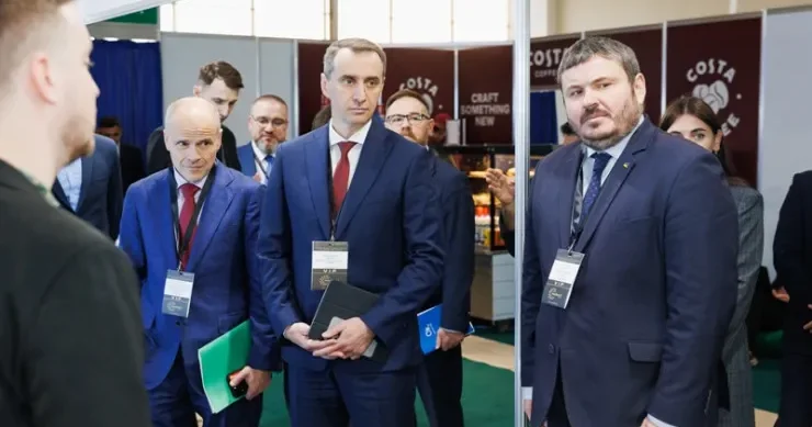 Ukraynanın səhiyyə naziri “Medinex 2025” sərgisini ziyarət edib