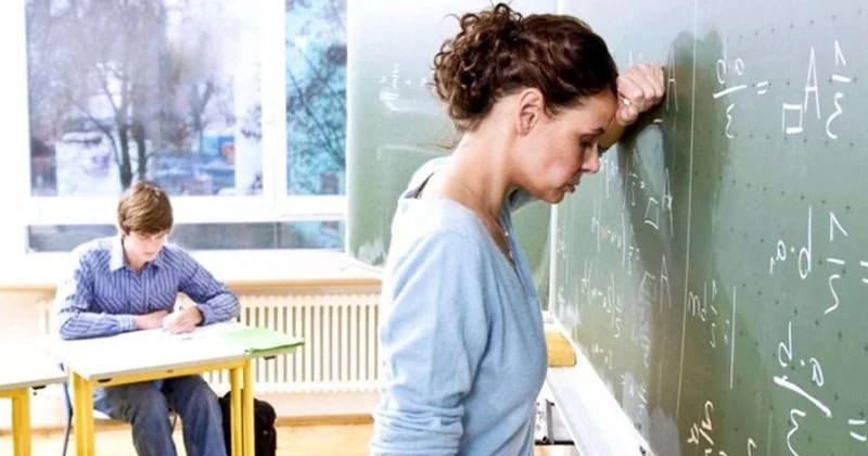 Müəllimlər üçün 8 saatlıq iş günü: Təklif həyata keçəcəkmi?