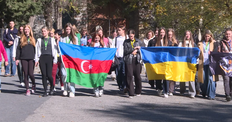 Украинские дети познакомились с городом Шеки Minval Politika