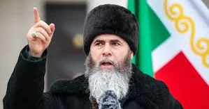 Чеченский муфтий назвал иудеев врагами Аллаха , ему ответил московский раввин