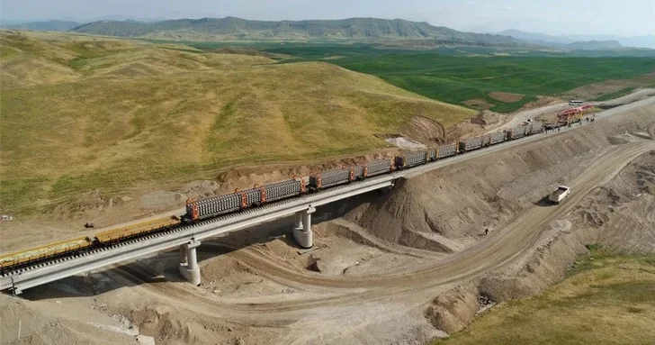 Когда завершится строительство азербайджанской части Зангезурского коридора? Официальный ответ