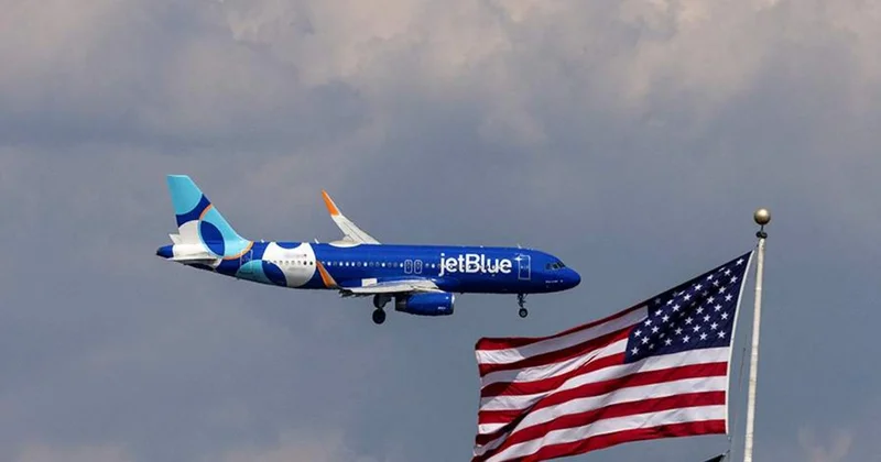 ABŞ də təyyarə təcili eniş etdi, 15 nəfər xəsarət aldı