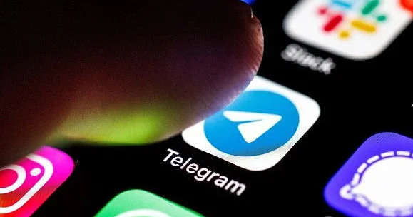 Rusiya operatorları Telegram və WhatsApp da yeni istifadəçi qeydiyyatı üçün SMS və zənglərin emalını dayandırıblar