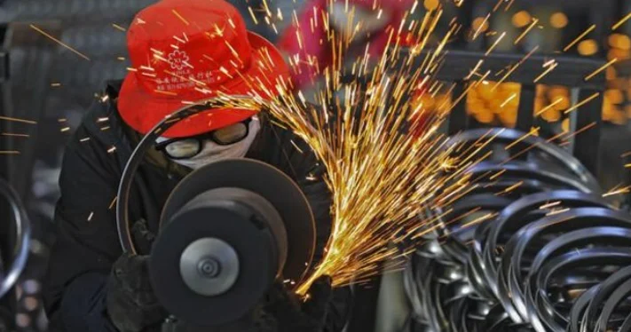 Çində istehsal fəaliyyəti azalmağa davam edir