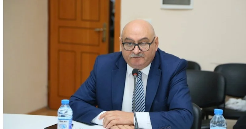 Rauf Zeyni: “Qərbi Azərbaycanın irsini beynəlxalq tribunada təqdim etməyə hazır olmalıyıq”