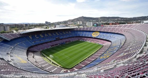 Barselona komandası Kamp Nou stadionuna qayıdır