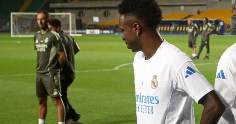 Real Madrid in baş məşqçisi Vinisiusla bağlı qərarını açıqladı