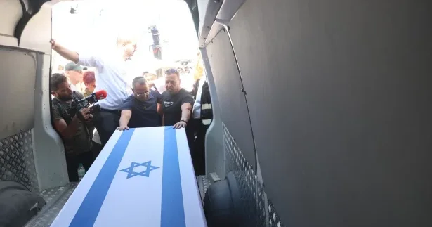 HƏMAS daha iki məhbusun cəsədini İsrailə təhvil verib