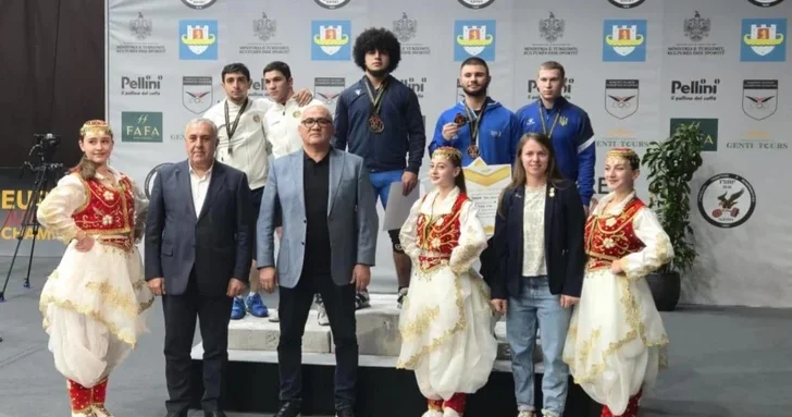 Азербайджанский тяжелоатлет завоевал золотую медаль первенства Европы