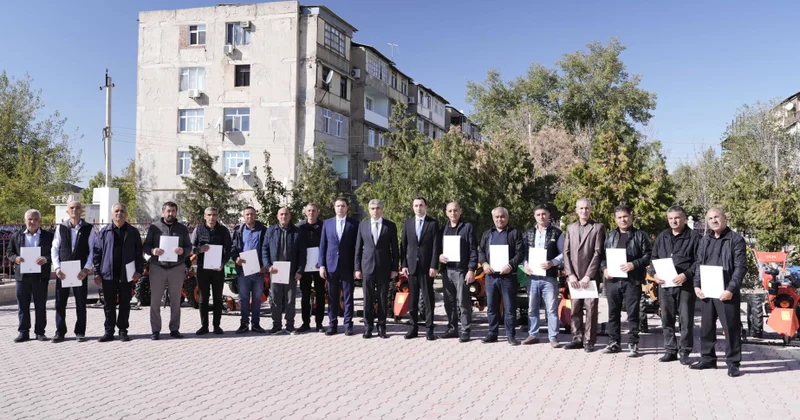 Naxçıvanda özünüməşğulluq proqramı üzrə daha 50 dən çox şəxsə kiçik bizneslərini qurmaları üçün aktivlər verilib