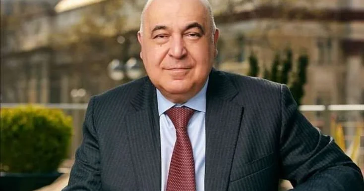 Çingiz Abdullayev Ramiz Mehdiyevlə bağlı kitab yazacaq