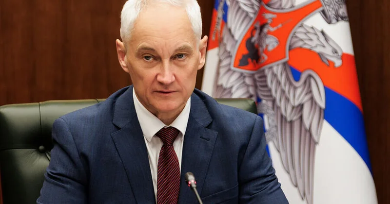 Rusiya müdafiə naziri Qazaxıstana getdi