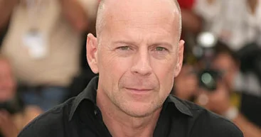 Жена тяжелобольного Брюса Уиллиса раскрыла первый симптом его недуга