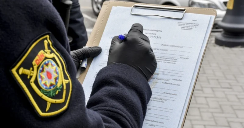 Bu şəxslər hərbi biletə görə cərimələnir