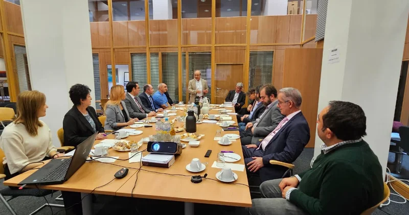 В Германии состоялся круглый стол с участием членов азербайджанской общины (ФОТО)