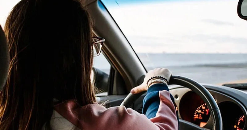 Azərbaycanda ilk qadın taksi sürücüləri işə başlayıblar