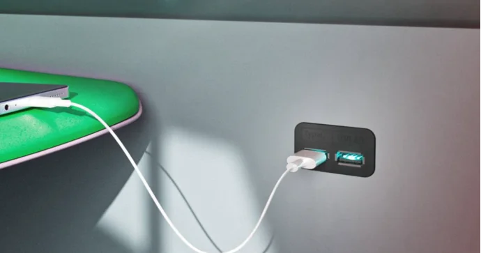 Avtobuslardakı USB portlarla telefonu şarja qoymaq cərimə səbəbidir? AÇIQLAMA