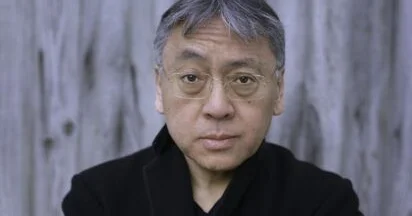 Yazıçı olmaq çox arzulanan vəzifəyə çevrilib