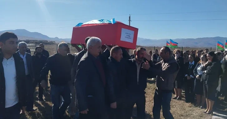 В Ходжалы захоронены останки двух шехидов, пропавших без вести во время I Карабахской войны